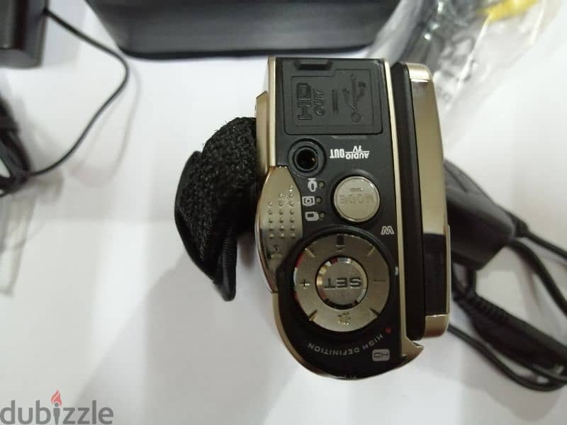 للبيع او التبديل، كاميرا genx G250 HIGH DEFINITION DV 11