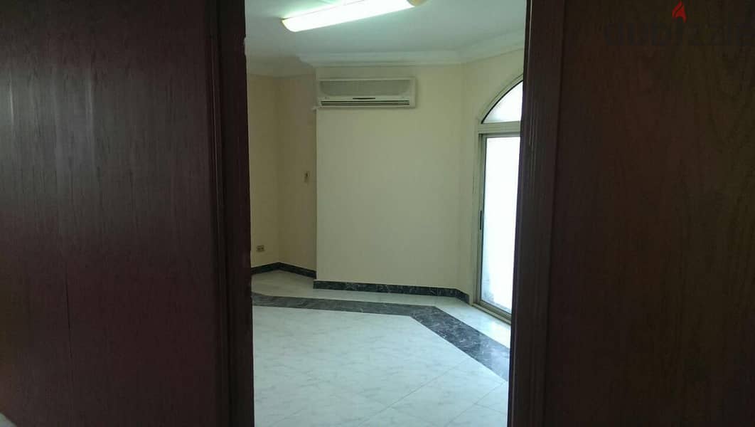 Apartment for sale in sarayat el maadiشقه للبيع فى سرايات المعادى 3