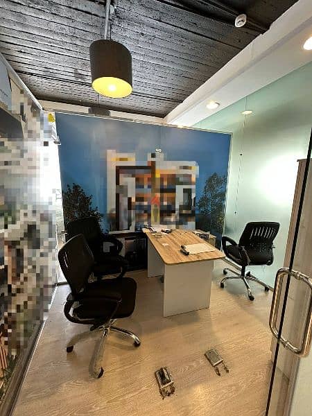 مكتب اداري للايجار 220م لشركة ع شارع التسعين التجمعOffice For Rent220M 8