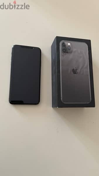 iPhone 11 Pro max like new 2