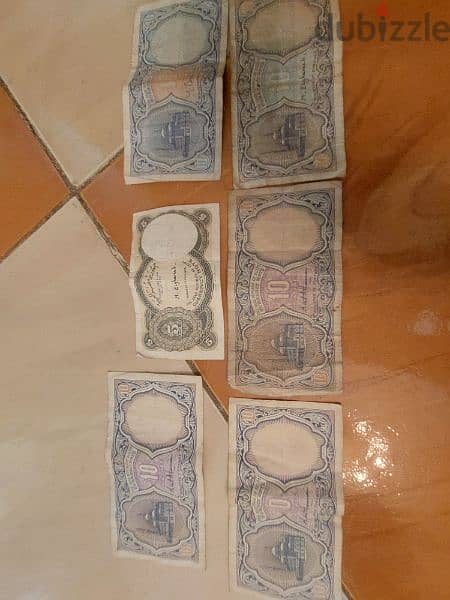 العديد من العملات المصرية بحالة جيدة 2