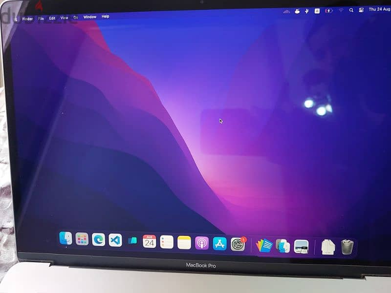 MacBook Pro I9 15-inch 8