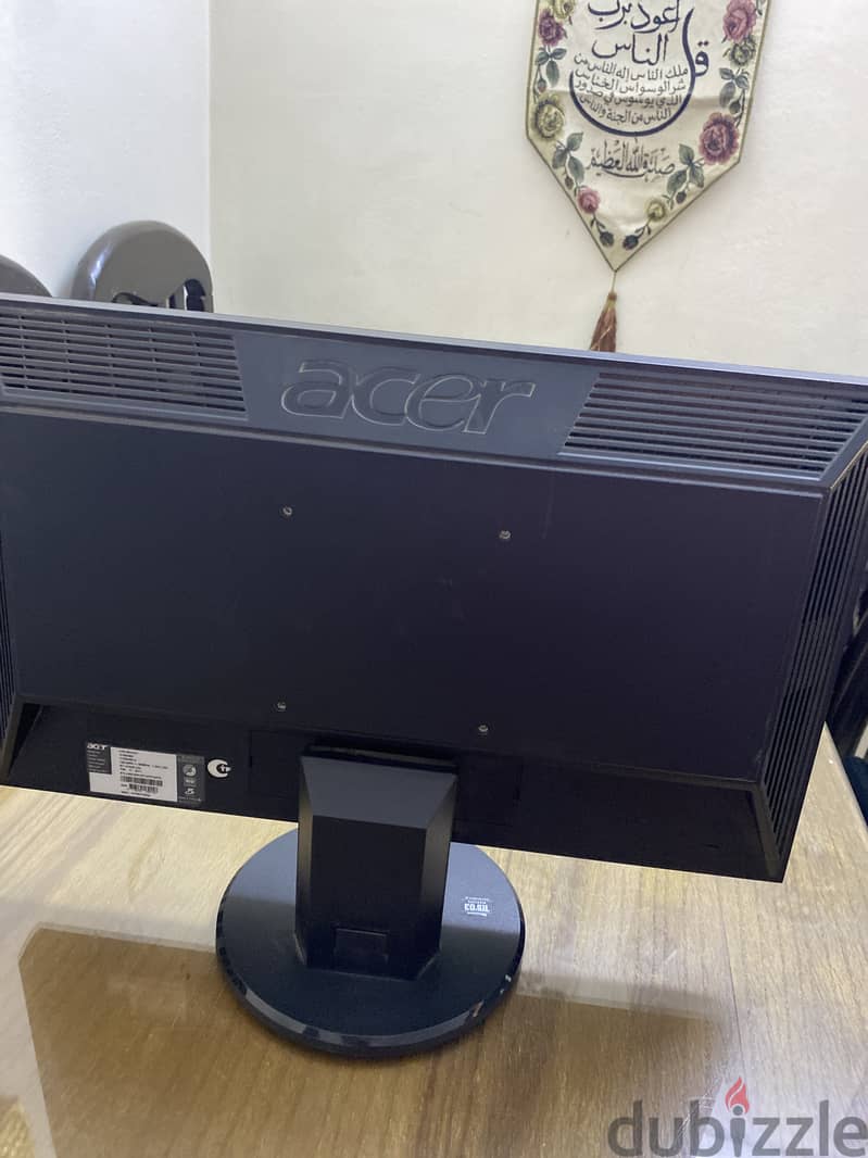 Acer LCD monitor 1