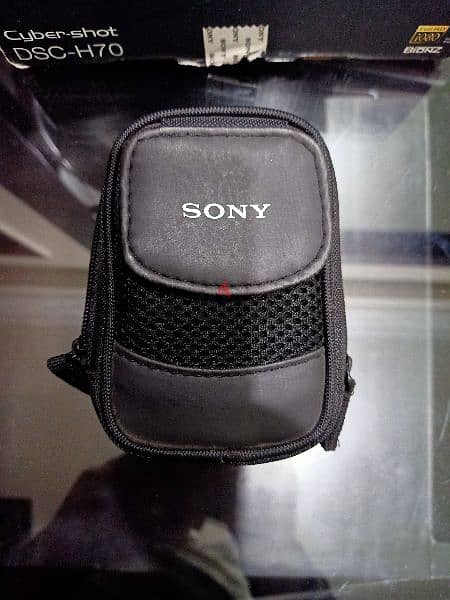 Sony cyber shot DSC -H70 0