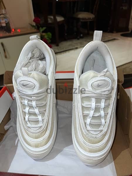 original nike airmax 97 size 39 white only worn once 0