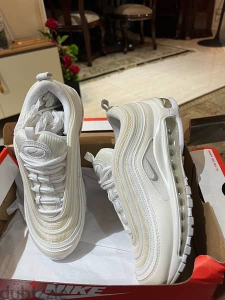 original nike airmax 97 size 39 white only worn once 1