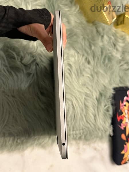MACBOOK PRO 13-inch 2020 TOUCH BAR 1