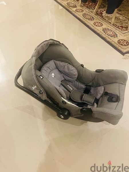 joie car seat used in a very good condition 5
