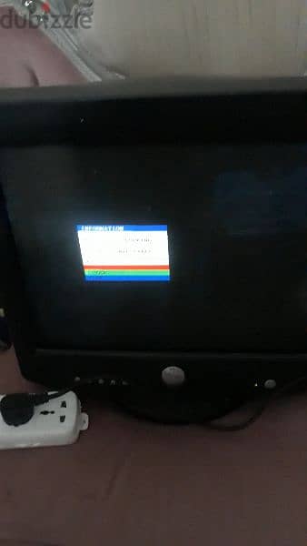 شاشة كمبيوتر Dell 4