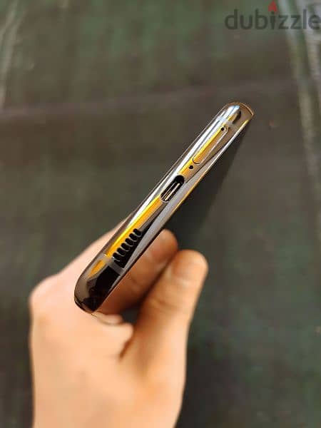 سامسونج اس 21 الترا وارد امريكـا بمشتملاته
Samsung Galaxy S21 Ultra 5G 16