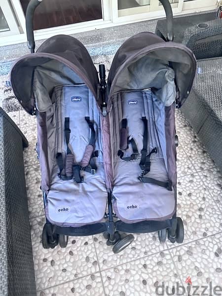 double stroller - chicco 5