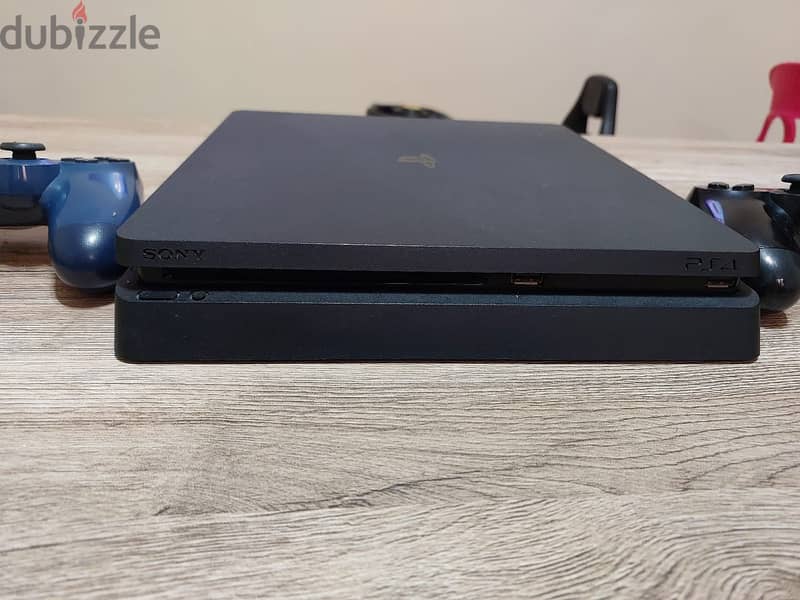 Playstation 4 Slim 1 Tera With 5 Games 2