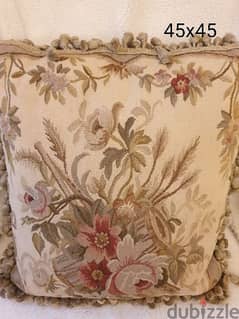 Aubusson cushions  اوبيسون