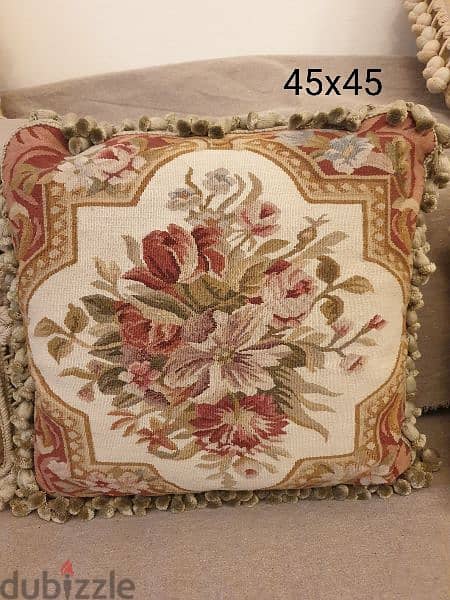 Aubusson cushions  اوبيسون 1