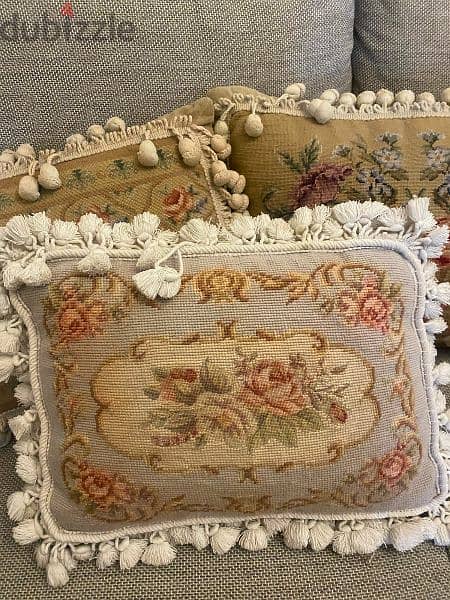 Aubusson cushions  اوبيسون 5