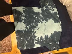 PULL and BEAR tshirt size M 0