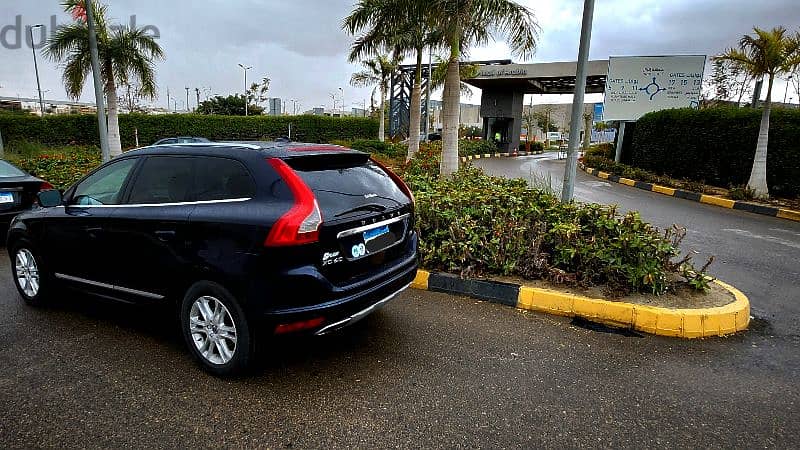 Xc60 light use in good condtion 9