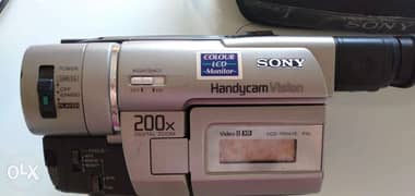 كاميرا فيديو سونى هانديكام يابانى تعمل بكفاءة بالشاحن و الحقيبة 0