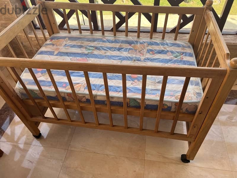 سرير اطفال خشب زان مع مرتبه تاكي 2
