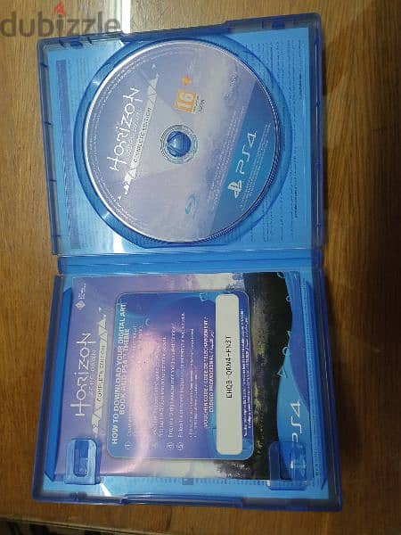 playstation 4 slim used 1TB with 5 games 5