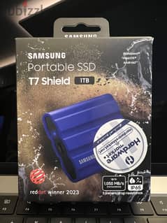 Samsung T7 Shield SSD 1TB