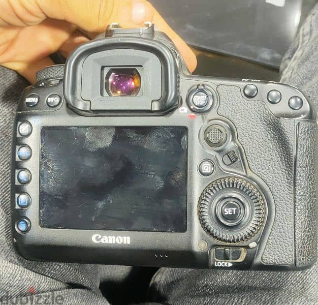 كاميرا 5D mark iv شتر 50k 2