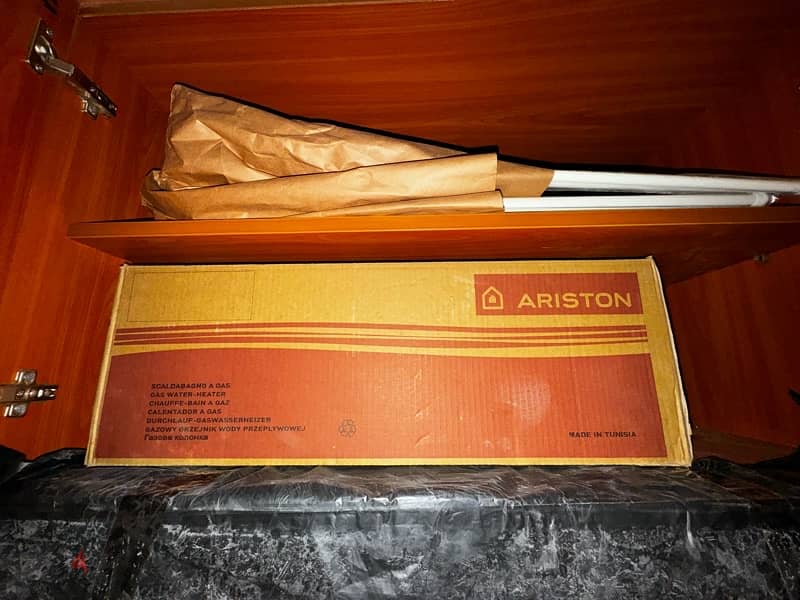 Brand New Ariston Gas Water Heater 6 Liters 1