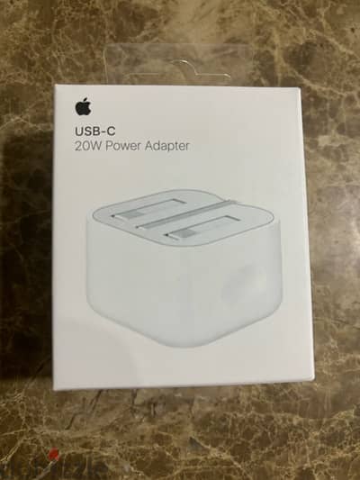 شاحن ابل 20W استعمال مرتين فقط -  Apple charger type C