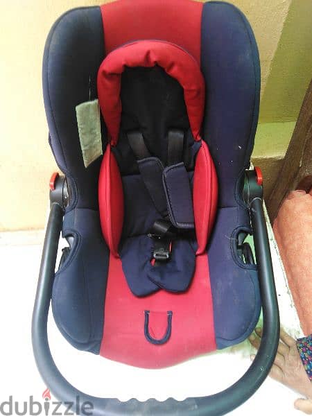 كرسي وحامل أطفال للسياره 2