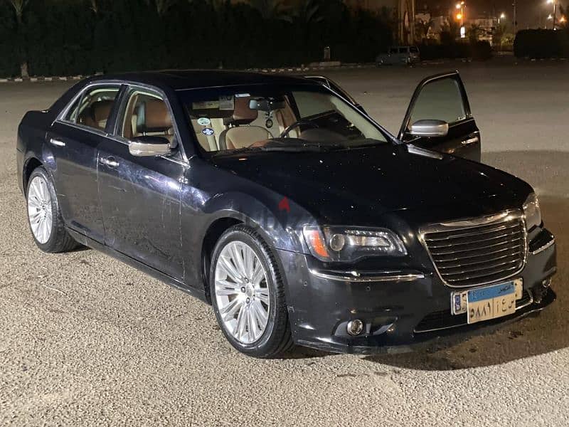 Chrysler 300c 2013 8