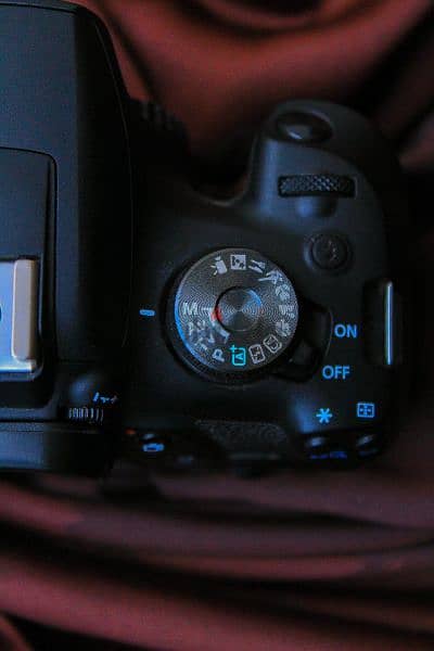 Canon 2000D Shutter 0 16
