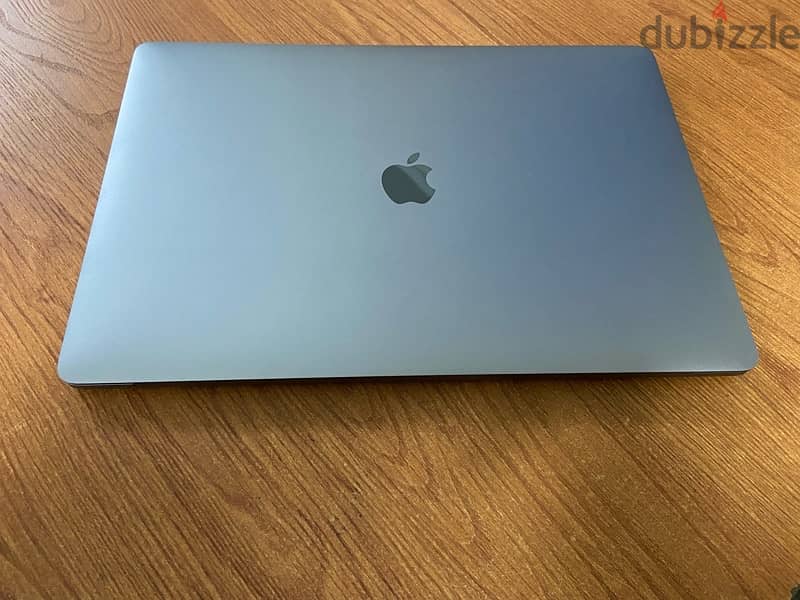 Apple MacBook Pro 2019 - core i9 4