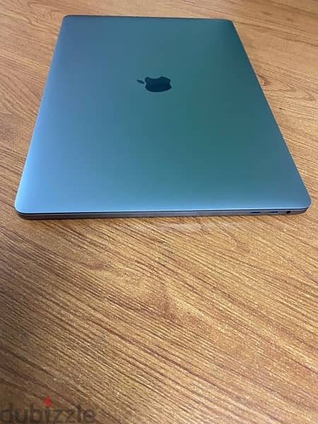 Apple MacBook Pro 2019 - core i9 1