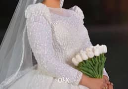 فستان زفاف ملكى ديل متر و نص بالطرحة للإيجار تصميم مصنع سورى 0