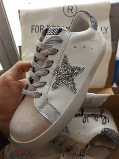 Available  New  Golden  Goose Women's  shoes

Madin Italian 0