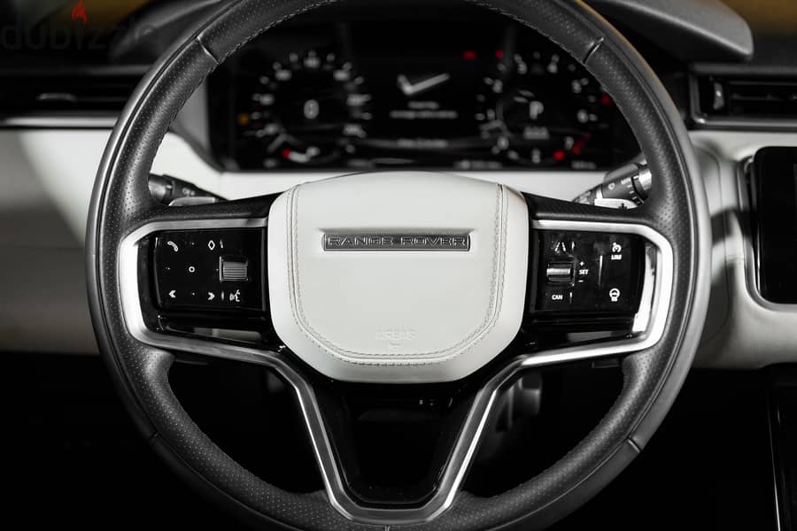 Range Rover Velar 2022 11