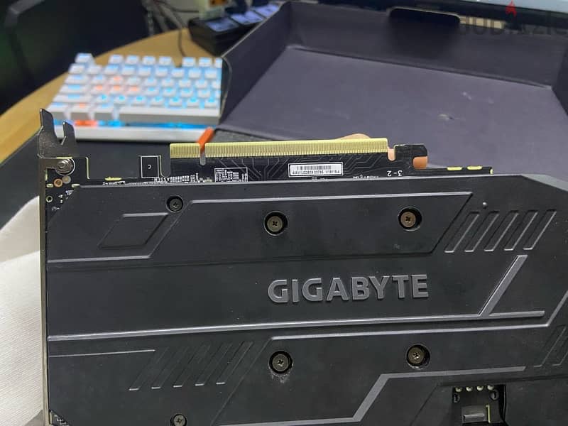 GTX 1660 Super 6gb Gigabyte 4