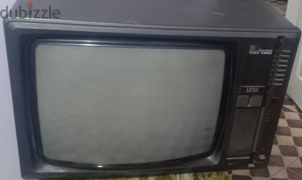 تليفزيون قديم للبيع 0