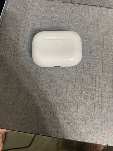 AirPods pro like new with package 0