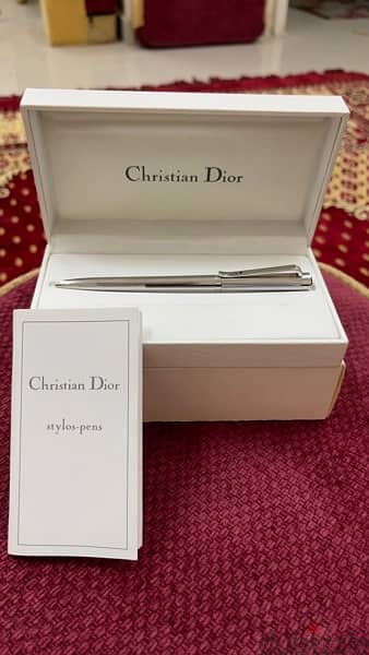 قلم christian dior 2