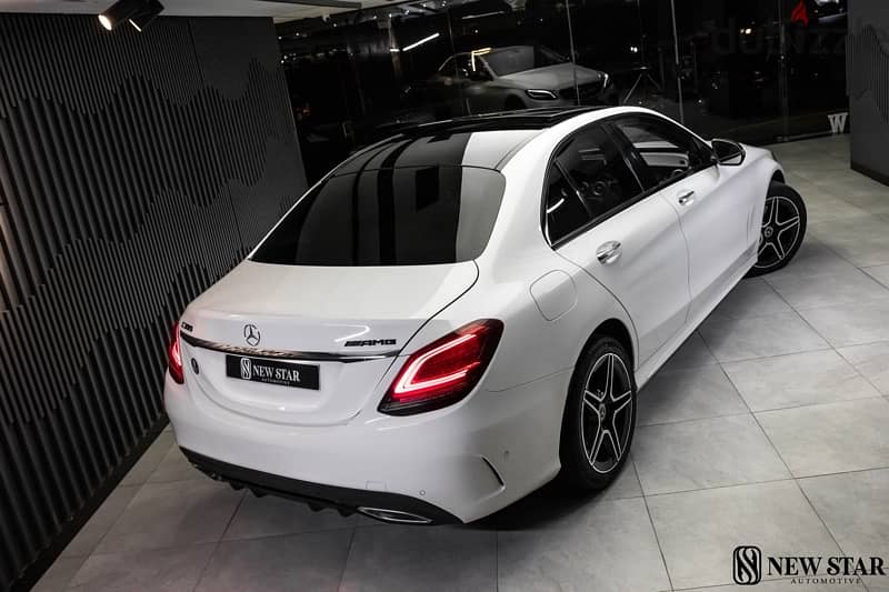 c200 AMG 2020 Fully Loaded . . all fabric 16