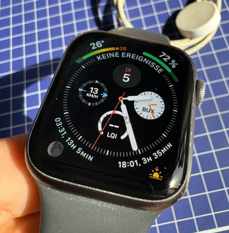 Apple Watch Series 4 44mm 2