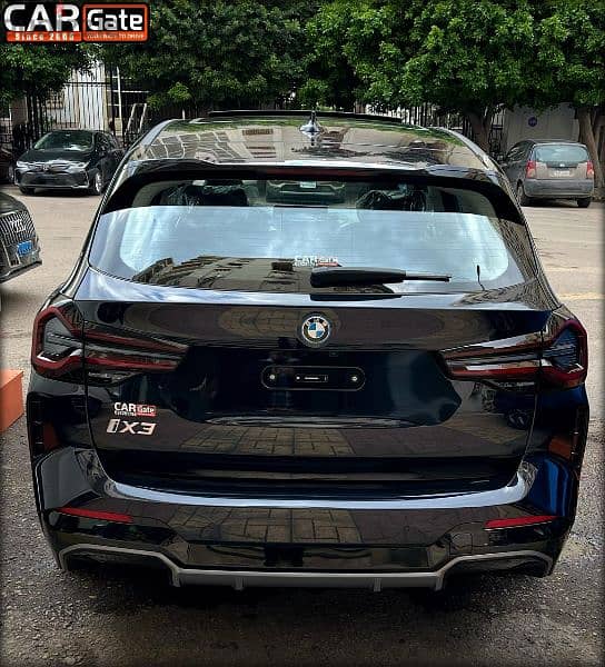 BMW IX3 2024 17