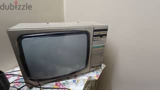 تليفزيون قديم يعمل