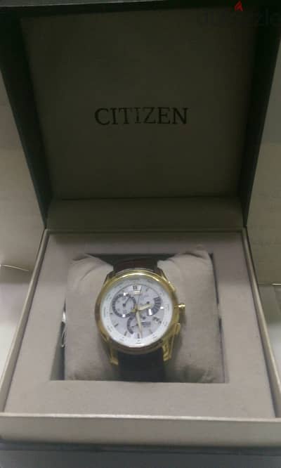 ساعة Citizen eco drive