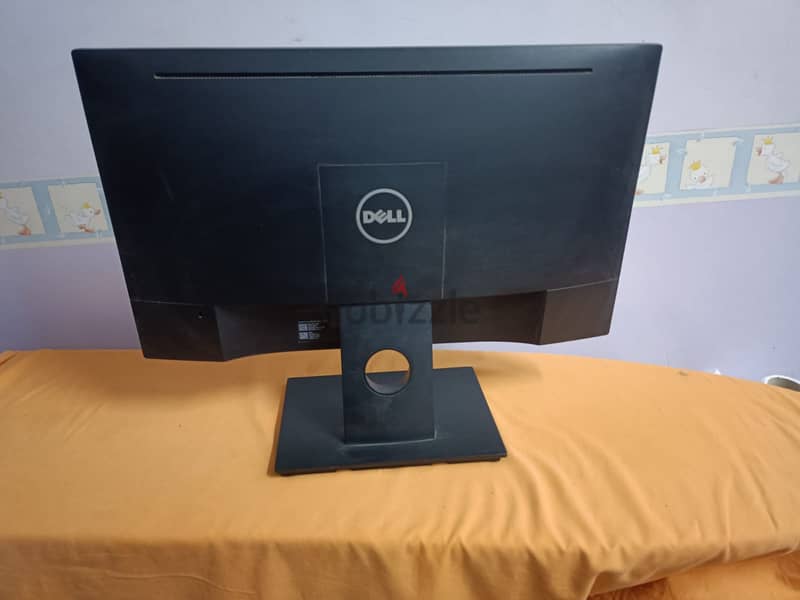 Dell PC and 2 Mointors 7