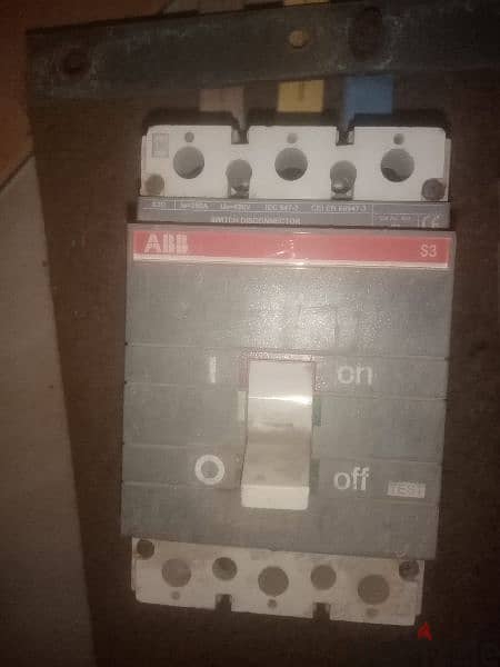 قاطع مفتاح  abb 250A 0