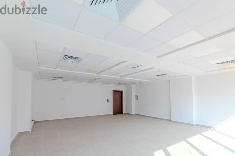 office 547m resale in three sixty mall lmd new cairoمكتب 547متر التجمع 7