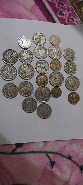 مجموعه من العملات القديمه 9