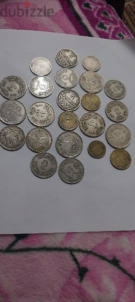مجموعه من العملات القديمه 13